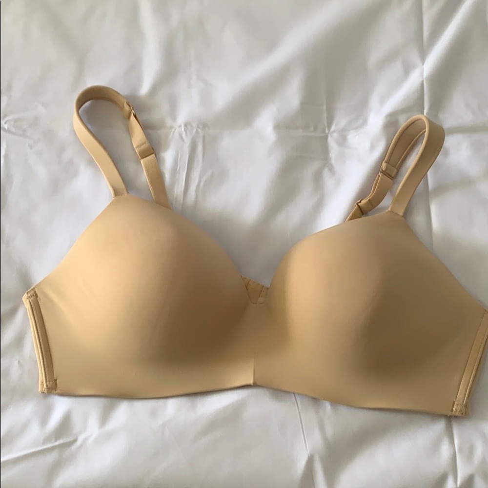 Cacique Lightly Lined Wireless t-shirt Bra, 40D